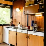 Renovated 70s Surrounded By Lovely Nature Semesterbostad *