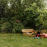 Renovated 70s Surrounded By Lovely Nature Semesterbostad *