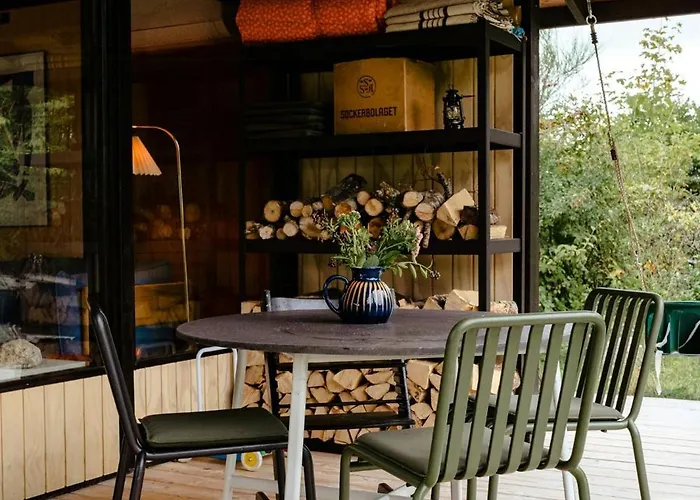 Renovated 70s Surrounded By Lovely Nature بيت للعطل *