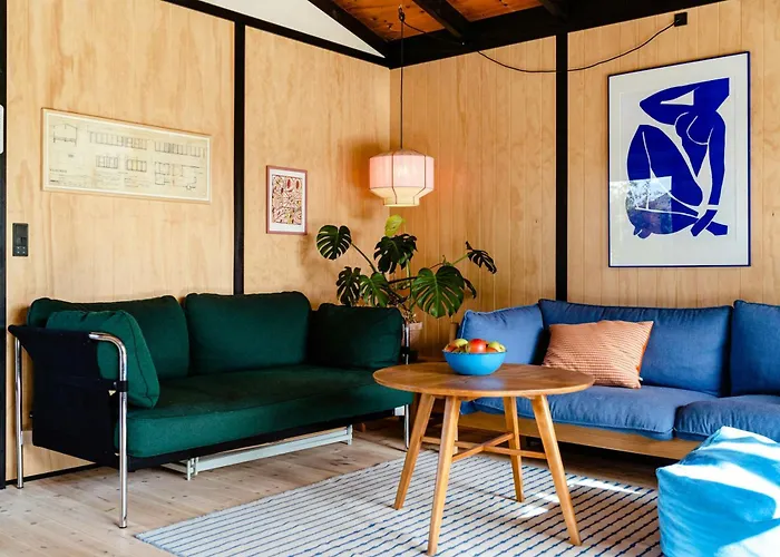 Renovated 70s Surrounded By Lovely Nature بيت للعطل